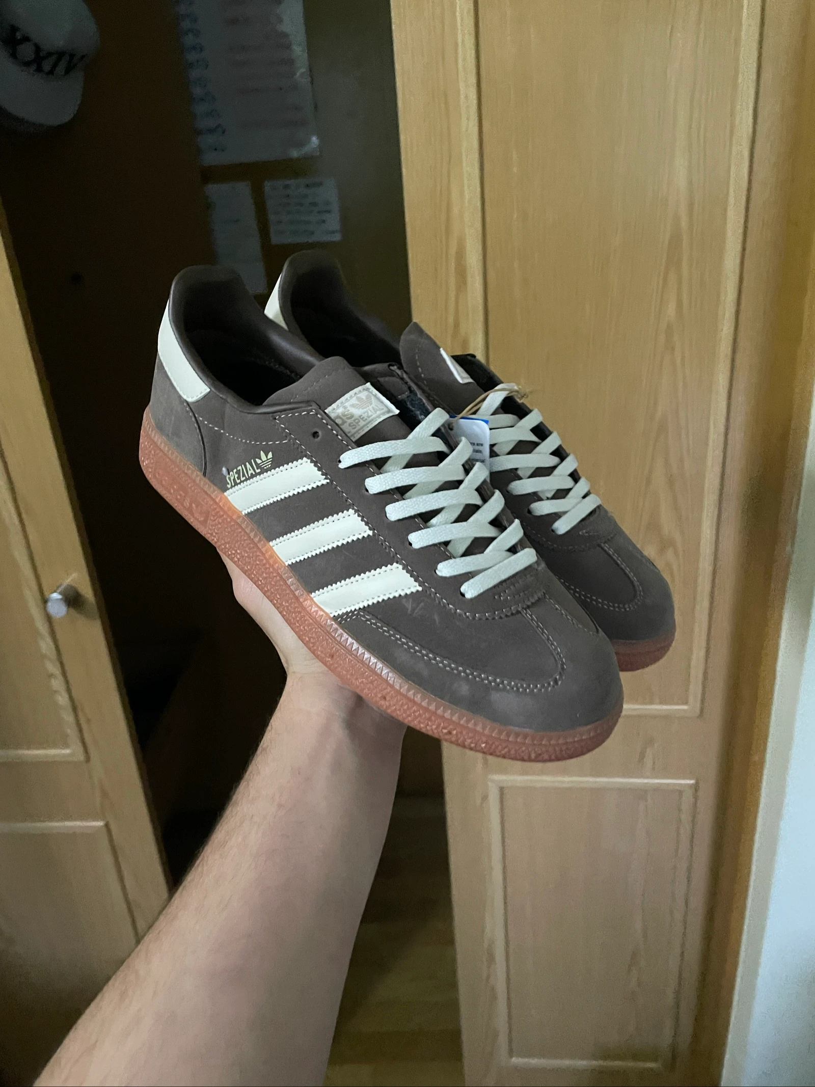 Adidas Spezial grises 42